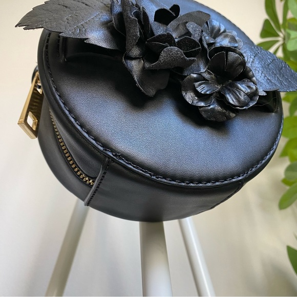 Zara Crossbody Bag - Picture 5 of 14